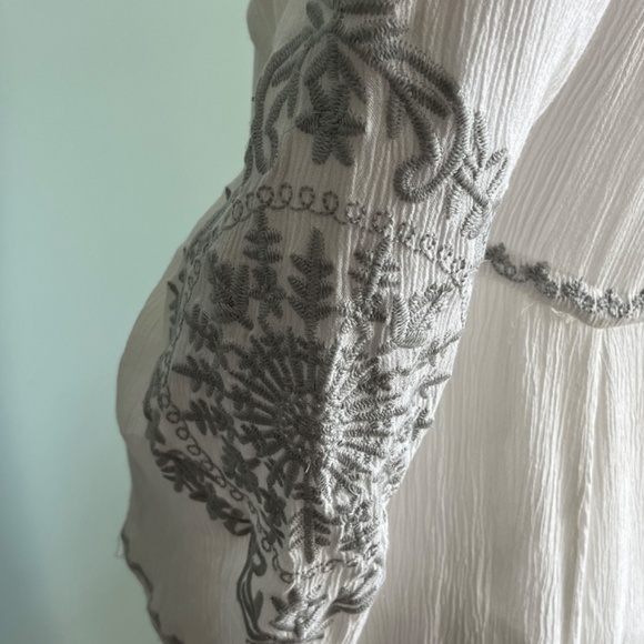 Mo Huan Yi Chu White embroidered asymmetrical hem hippy dress L - Picture 8 of 10